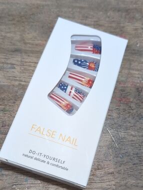 4/$20 NEW American Flag False Nails USA *BINK